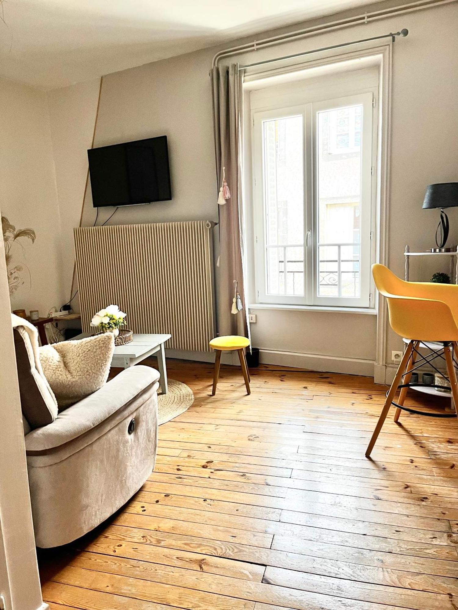 Appartement Cosy En Ville Haute แซ็ง-ฟลูร์ ภายนอก รูปภาพ